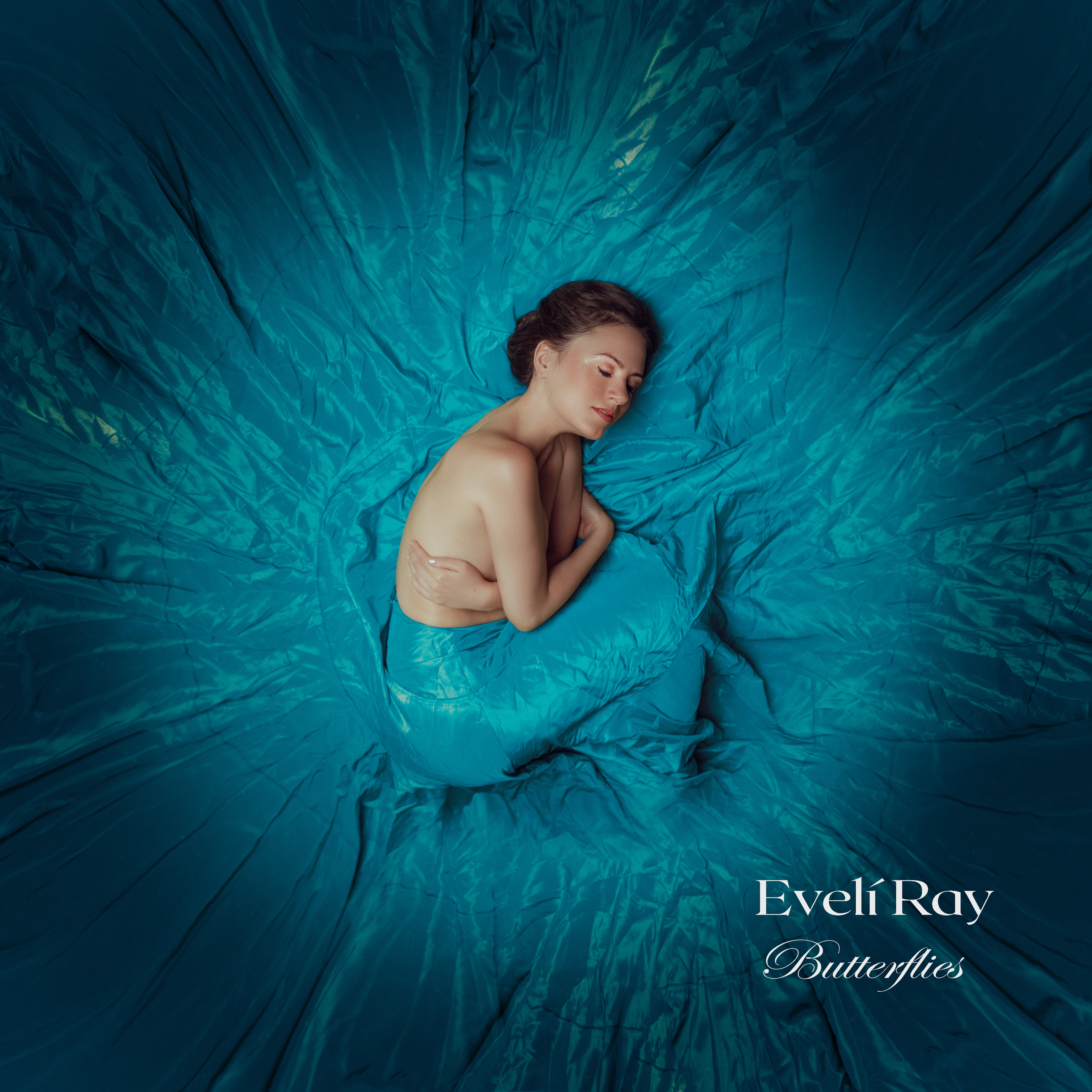 Evelí Ray’s Releases an Enchanting Fusion of Art Pop and World Music in “Butterflies”