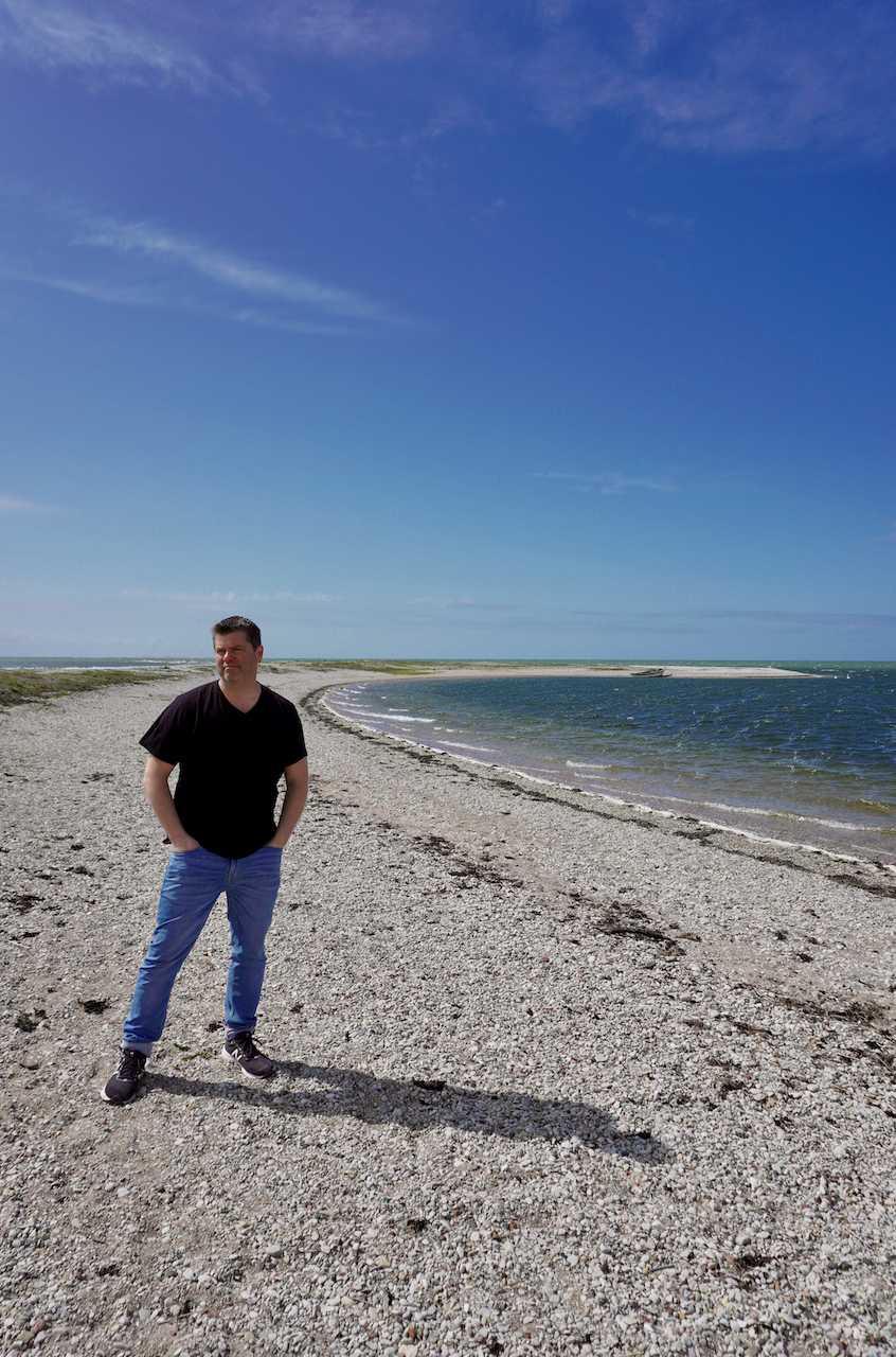 Tom Tikka & The Missing Hubcaps Present “Fire and Ice”: A Tale of Adventure and Melodic Triumph