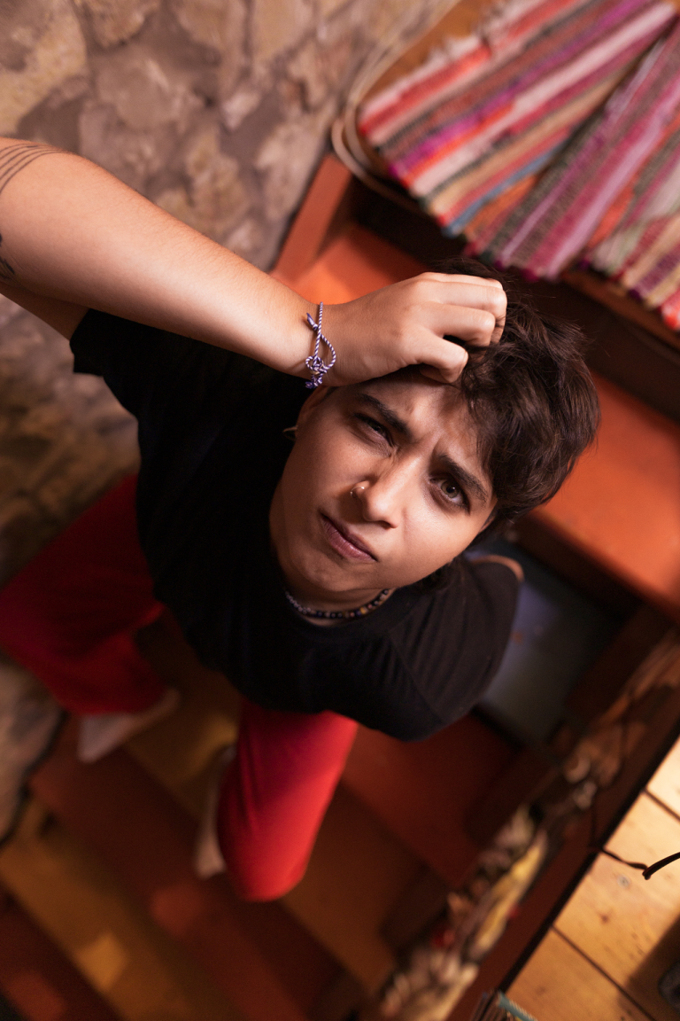 Hellya”: LESS Breaks the Cage With a Defiant, Rock-Driven Roar