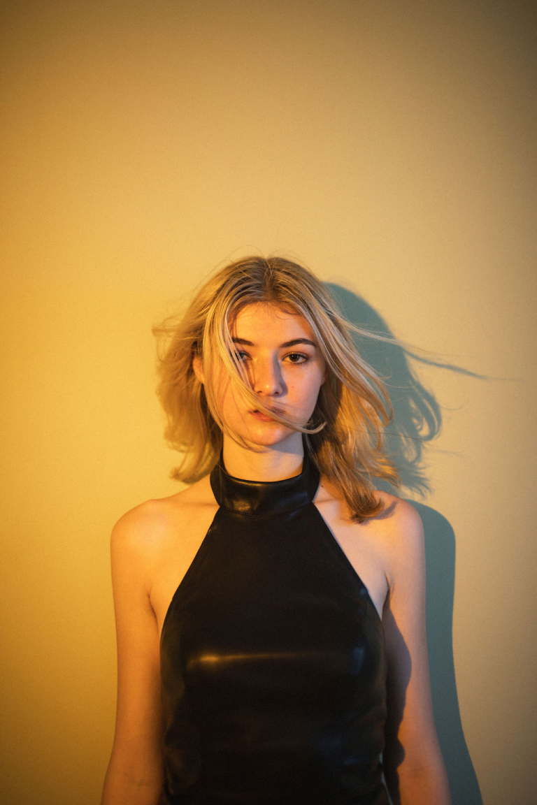 Ava Valianti – “acupuncture”